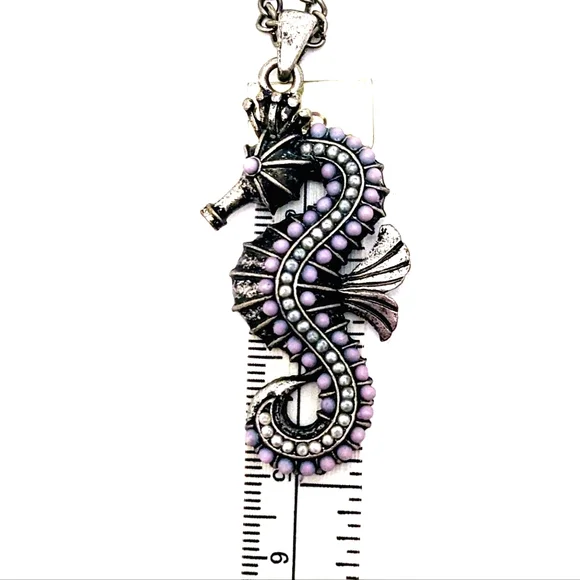 Seahorse Pendant Neckless with Purple Dots - Picture 4 of 4
